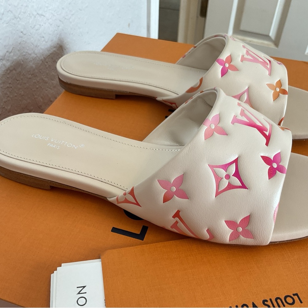 Louis Vuitton slides - Picture 4 of 8